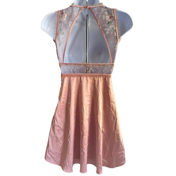 EUC! RARE! For Love and Lemons Euphoria Embroidered Floral Slip Dress Size XS - Picture 9 of 16